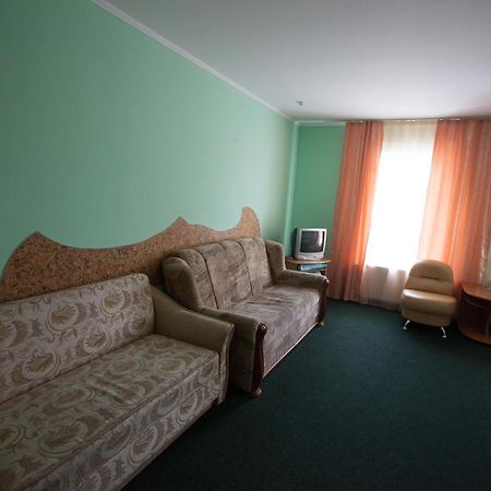 Motel Formula 1 Ivano-Frankivsk Exterior foto
