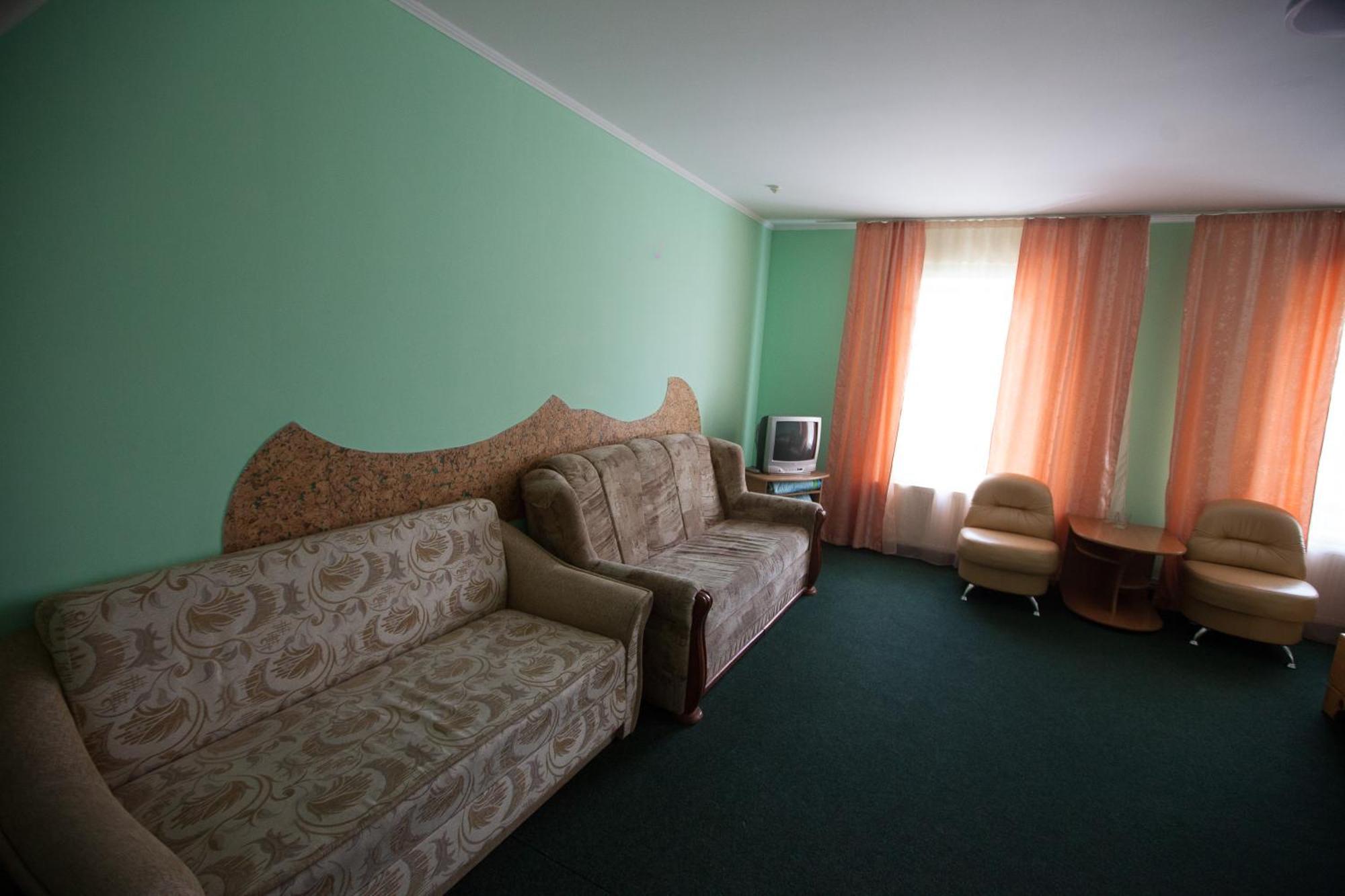 Motel Formula 1 Ivano-Frankivsk Exterior foto