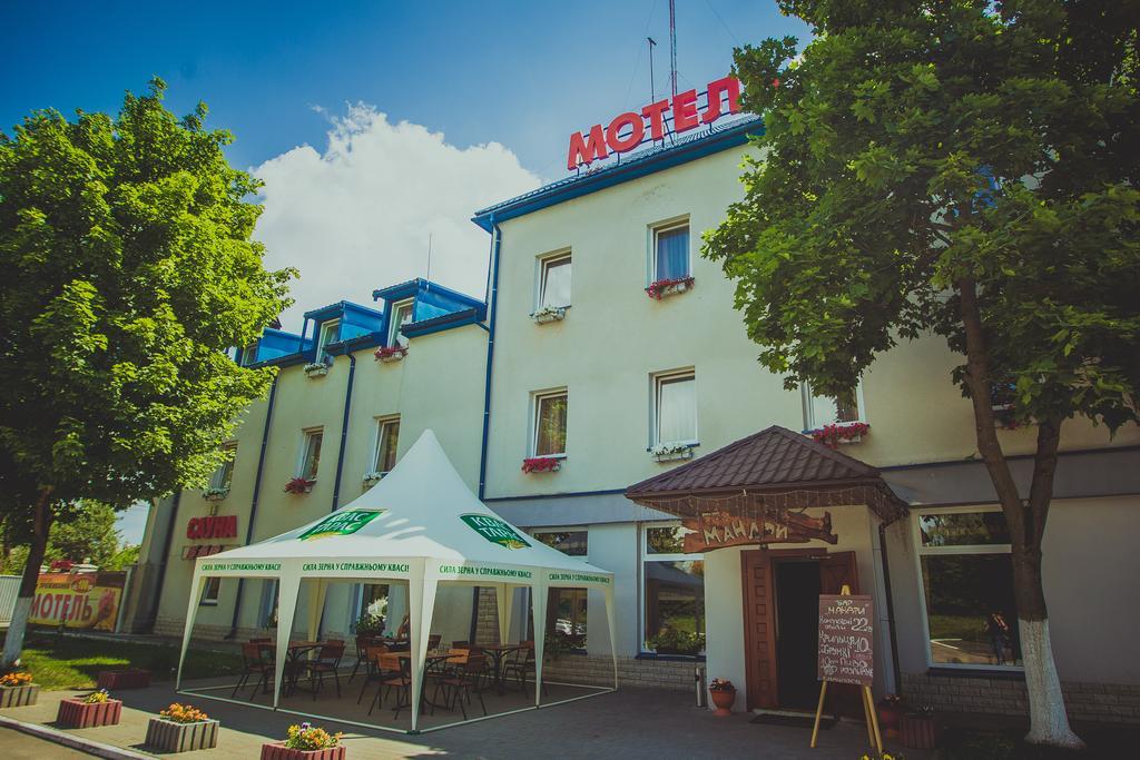 Motel Formula 1 Ivano-Frankivsk Habitación foto
